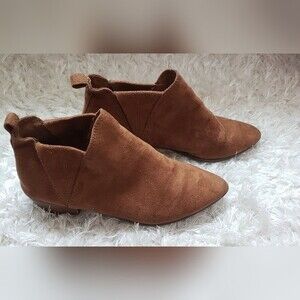 American Eagle Outfitters Suede Ankle Booties Size 9